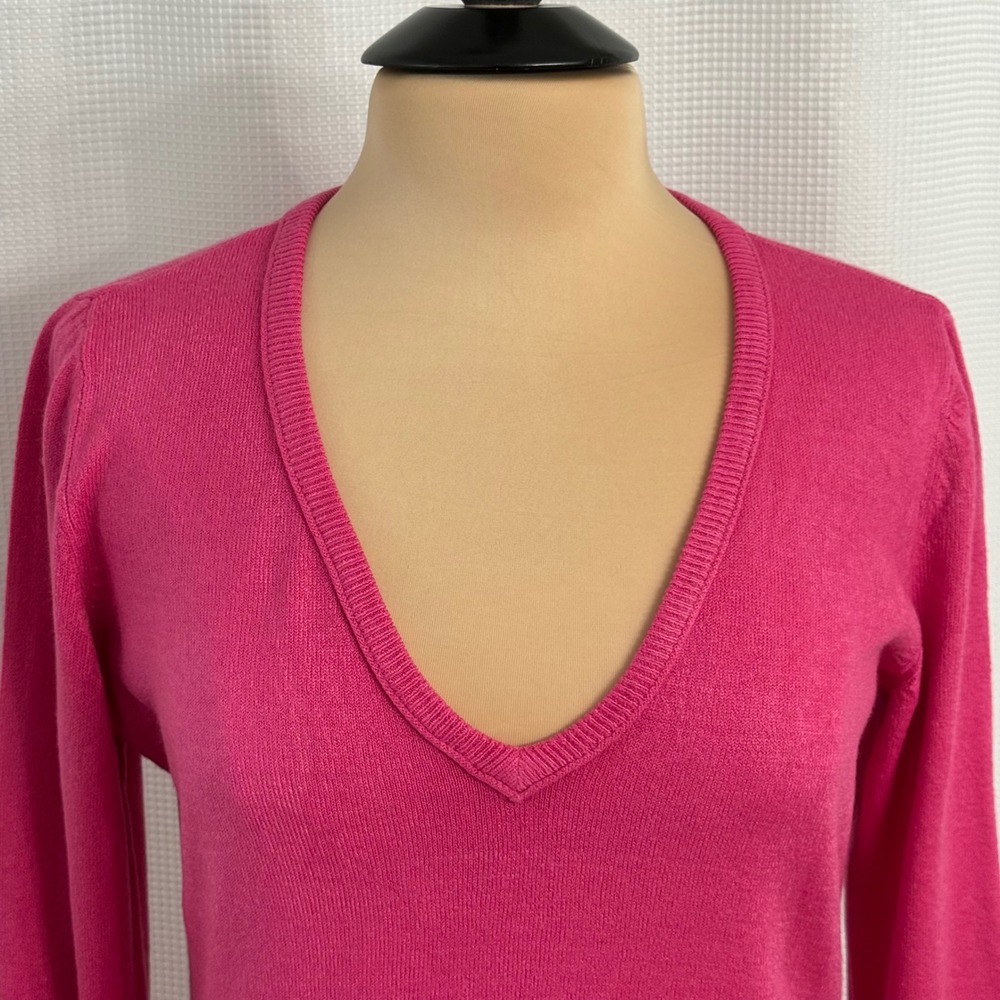 New York & Company Women's Long Sleeve V-Neck Pullover Sweater - Picture 2 of 7